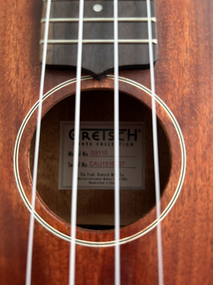 Gretsch G9110 Ukulele with Bag