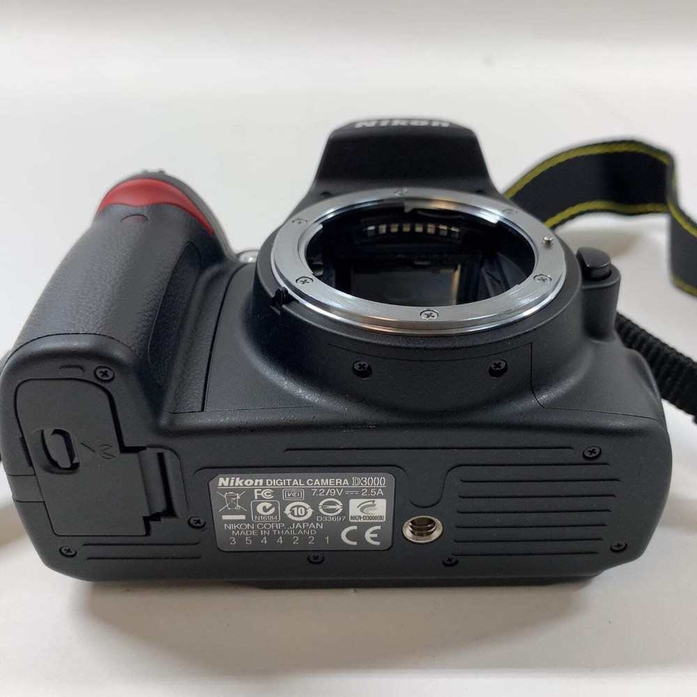 Nikon D3000 10.2MP DSLR Camera