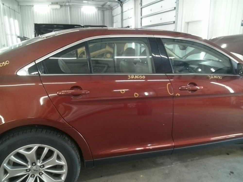 TAURUS 2014 High Mounted Stop Light 104786664