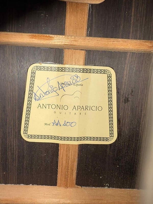 Antonio Aparicio AA100 classical guitar All solid woods cedar top