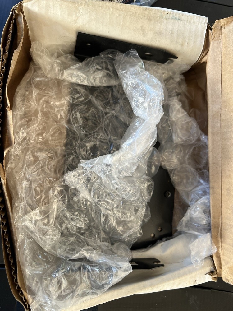 aquatic av amplifier mounting kit