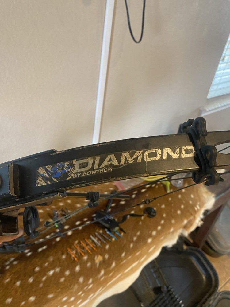 Diamond by Bow Tech Compound Bow