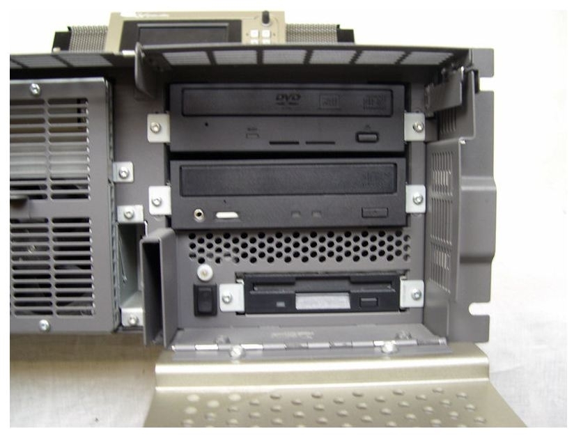 Grass Valley 4-Channel Composite and SDI Server M222D+Touchscreen