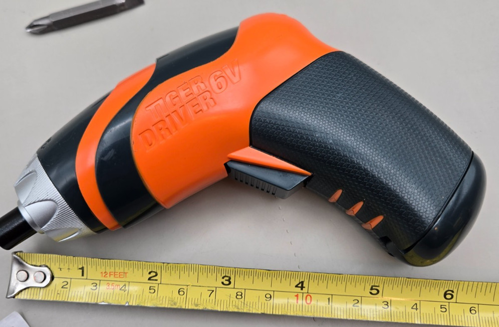 Tiger Driver 6 Volt Drill Driver Handheld AA Battery Works