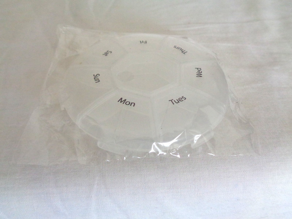 7 Day Pill Box Plastic Round (#6559)