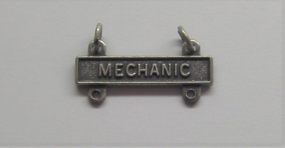Army Basic Qualification Driver Badge Mechanic Bar