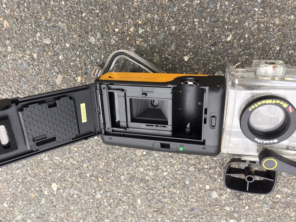 Sealife Reefmaster SL52001 Automatic 35mm camera and waterproof case