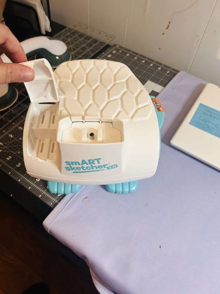 Smart Sketcher Projector Learning and Creative Sketch Toy