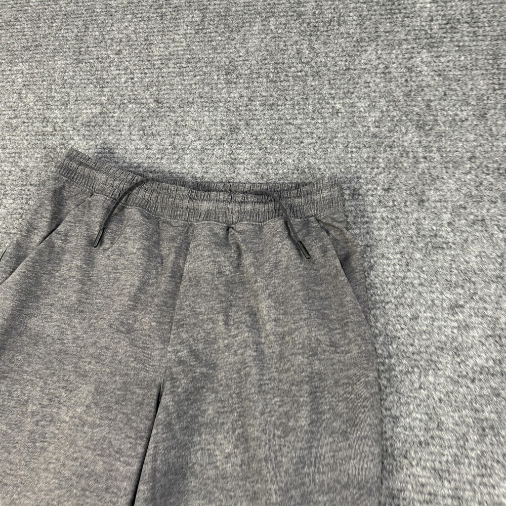 Lululemon Shorts Mens Medium Gray Athletic Training Zip Pocket Performance