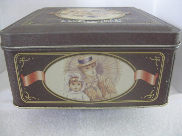 Hershey's Chocolate Square Tin ~ **Gift Idea
