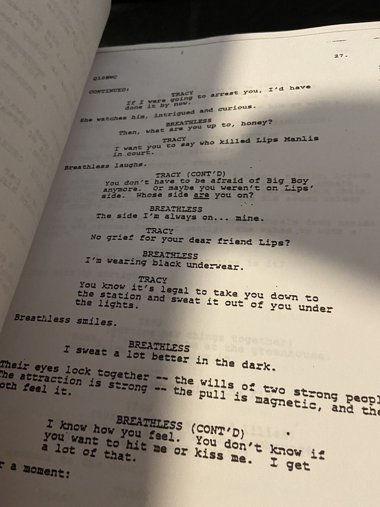 Walt Disney Studios DICK TRACY (1990) SCREENPLAY Warren Beatty RARE SCRIPT Book