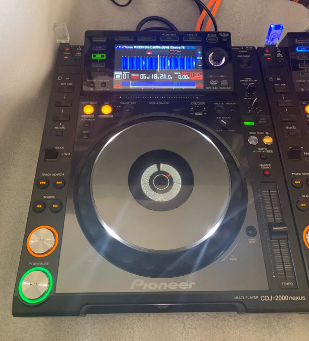 1pcs Pioneer CDJ2000nexus DJ turntable