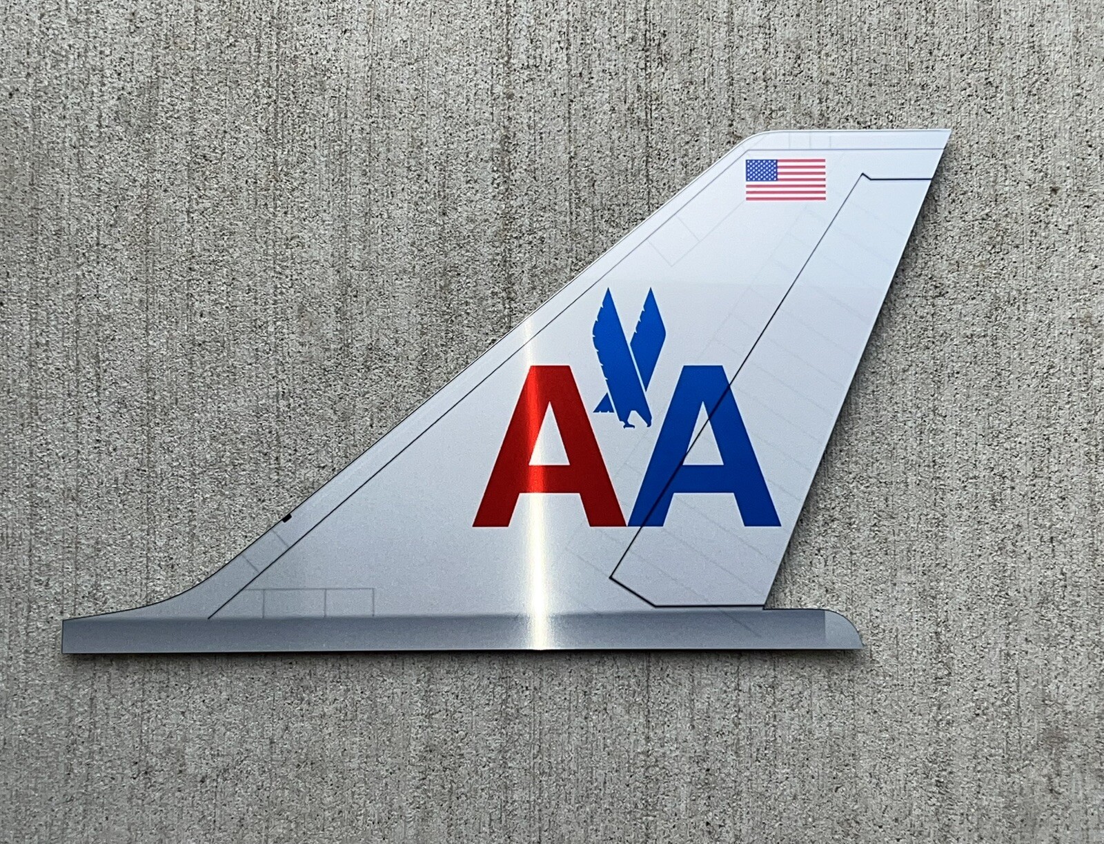 WOW!!! 21 Inch American Airlines Tail Wall Art