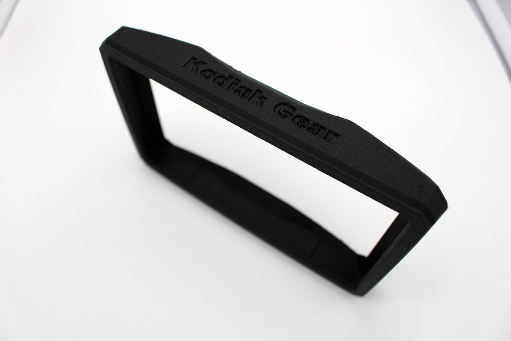Bumper / Protective Cover for Garmin Zumo XT / Tread