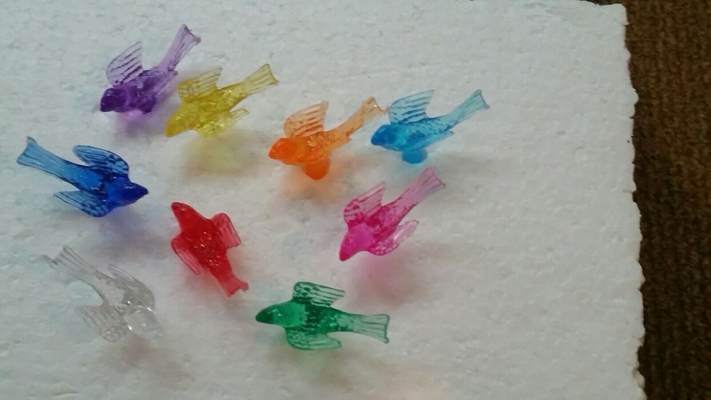 Ceramic Christmas Tree~ Plastic Peg Lights~ Non-Electric Assorted BIRD lights 25