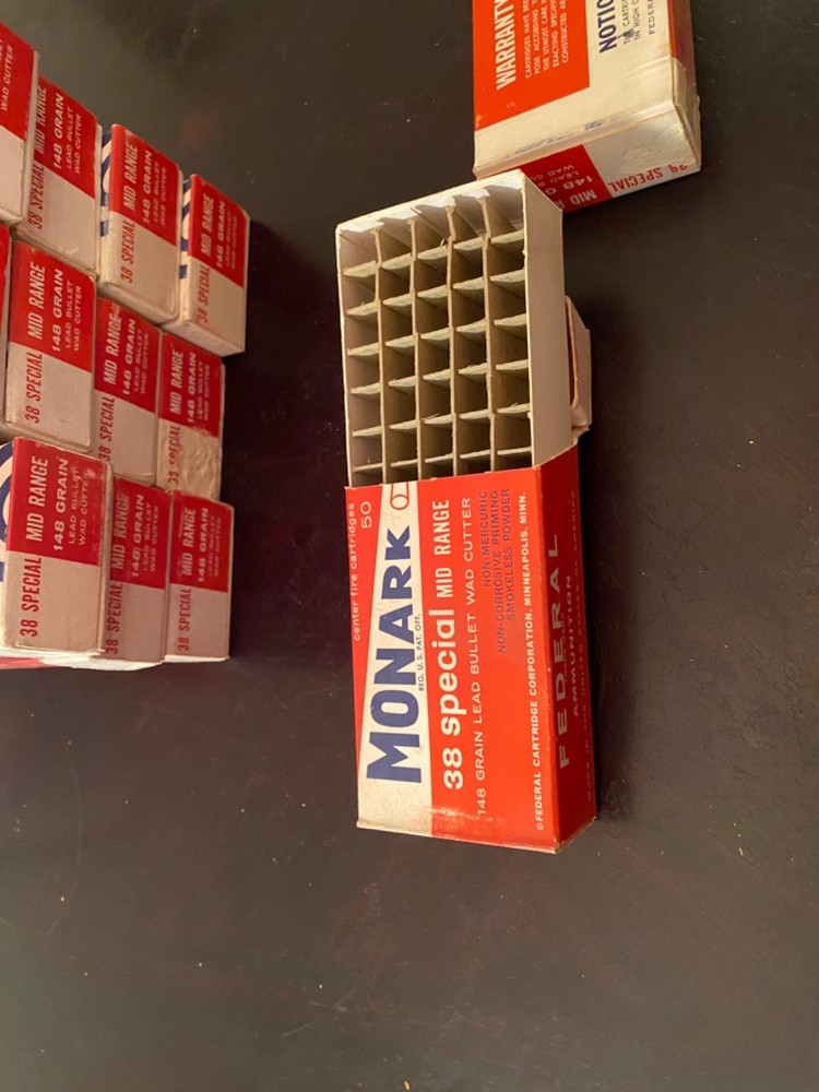 [Vintage MONARK FEDERAL 38 Special Mid Range Ammo Box EMPTY]