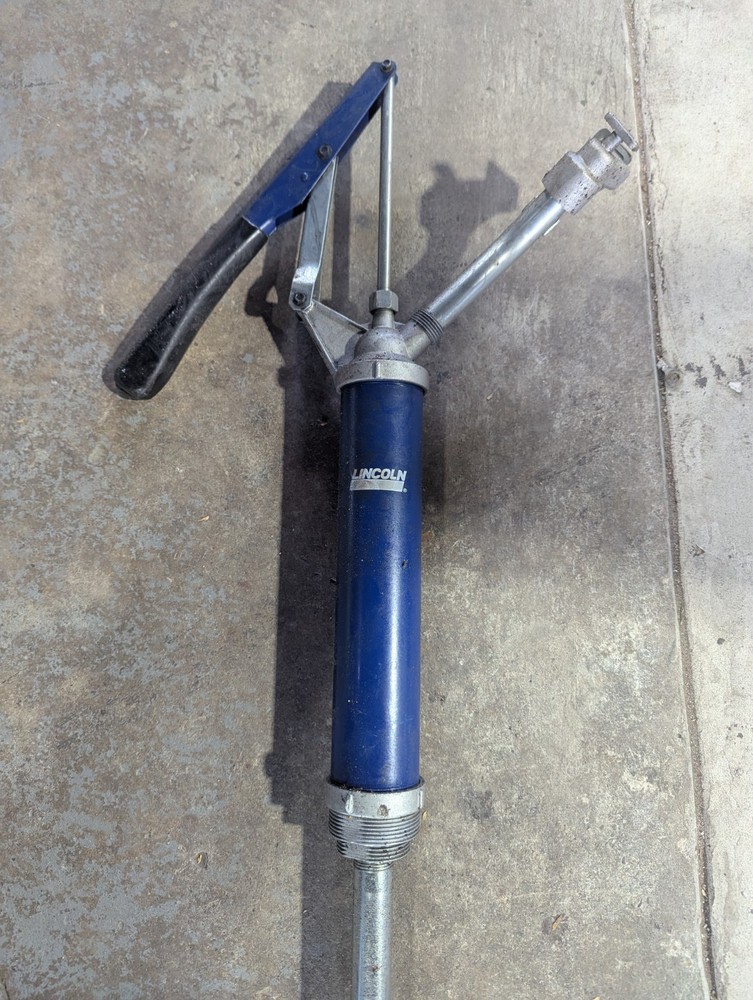 Lincoln - Lever Action Barrel Pump