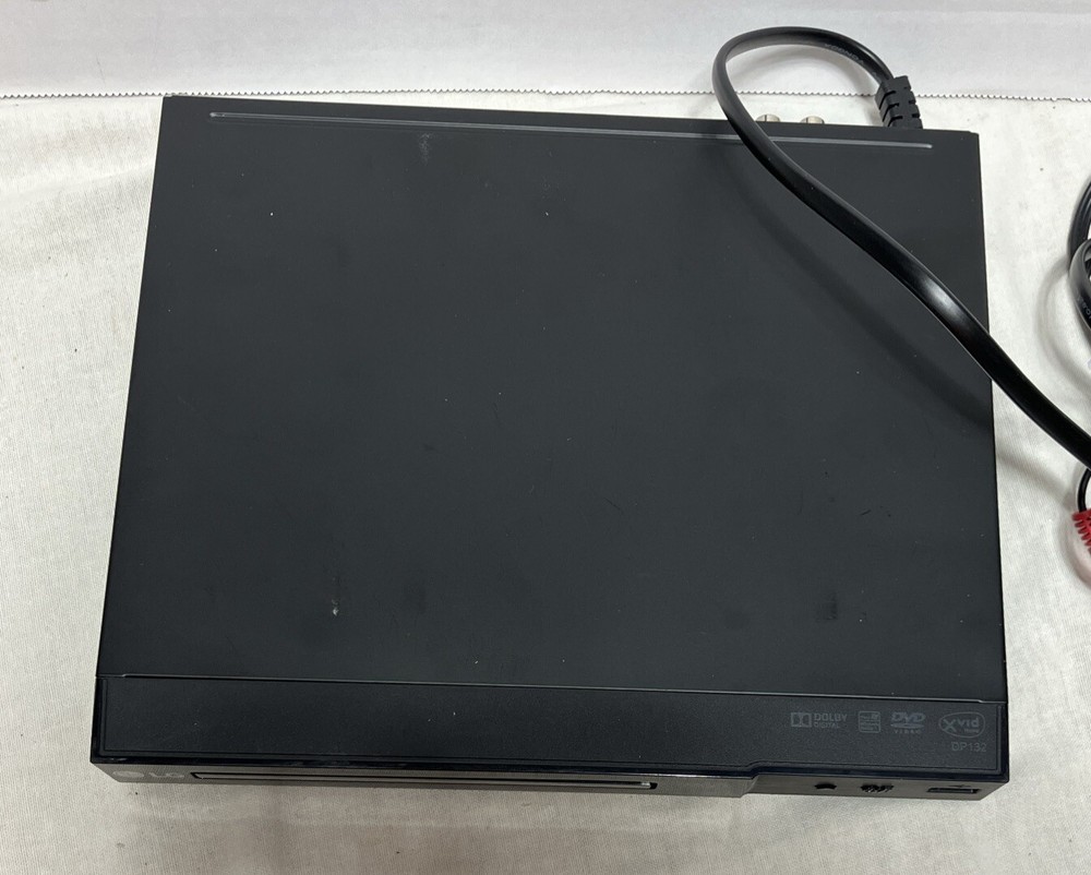 LG DP132 DVD/CD Player - Tested