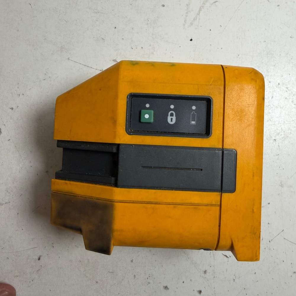 Fluke Pacific Laser Systems 3R Yellow 3-Point Red Laser Self-Leveling Device