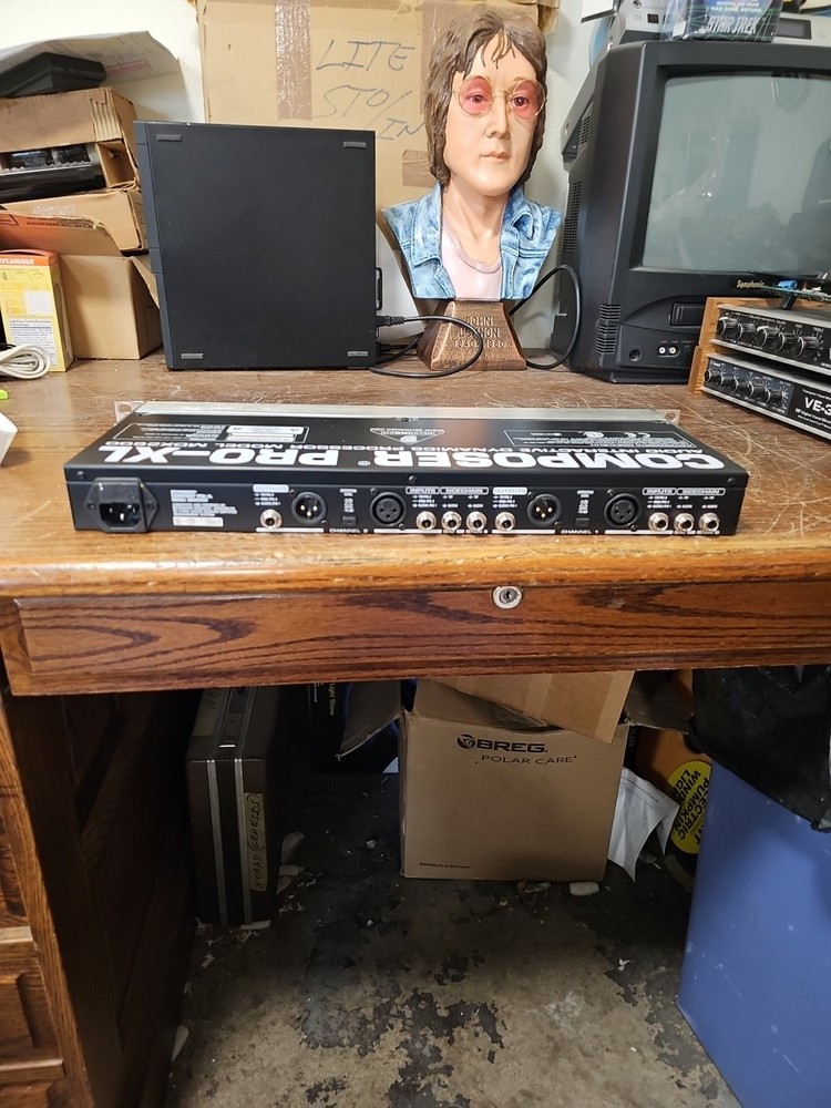 Behringer Composer PRO-XL MDX2600