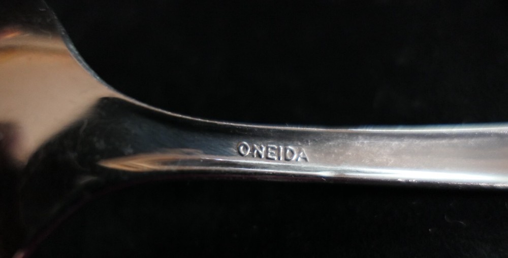 Vintage 4 Pc ONEIDA "SATIN ACCENT" Serving Set Stainless Butter-Sugar-Spoon-Fork
