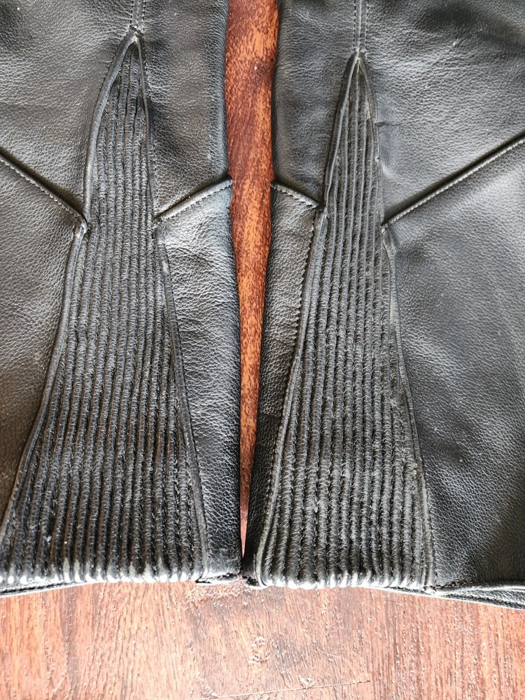 HARLEY-DAVIDSON LEATHER BLACK CHAPS SIZE MEDIUM USED