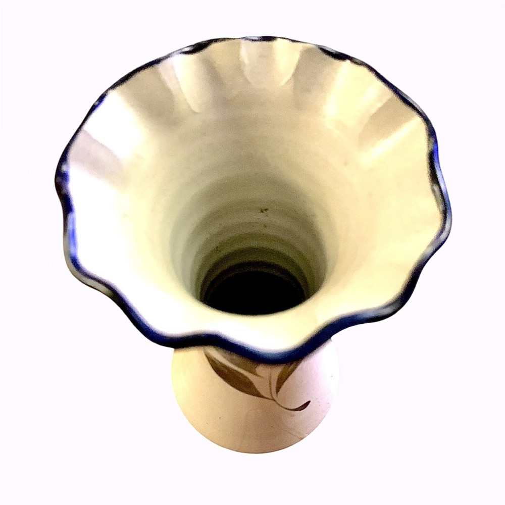 Williamsburg Pottery Vintage Blue and White Vase