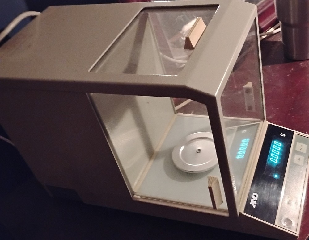 A&D ER-182A Analytical Balance Laboratory Scale