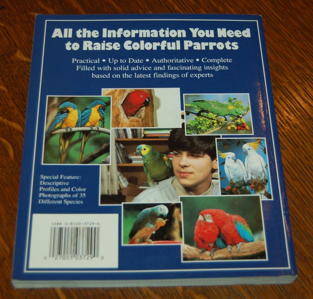 The New Parrot Handbook -- by Werner Lantermann