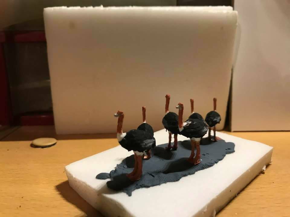 Ho 1/87 Scale Ostrich Animal Set Painted