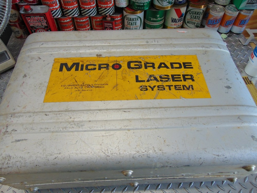 MICRO GRADE LASER SYSTEMS 41PL10 KIT with CARRYING CASE (see description)