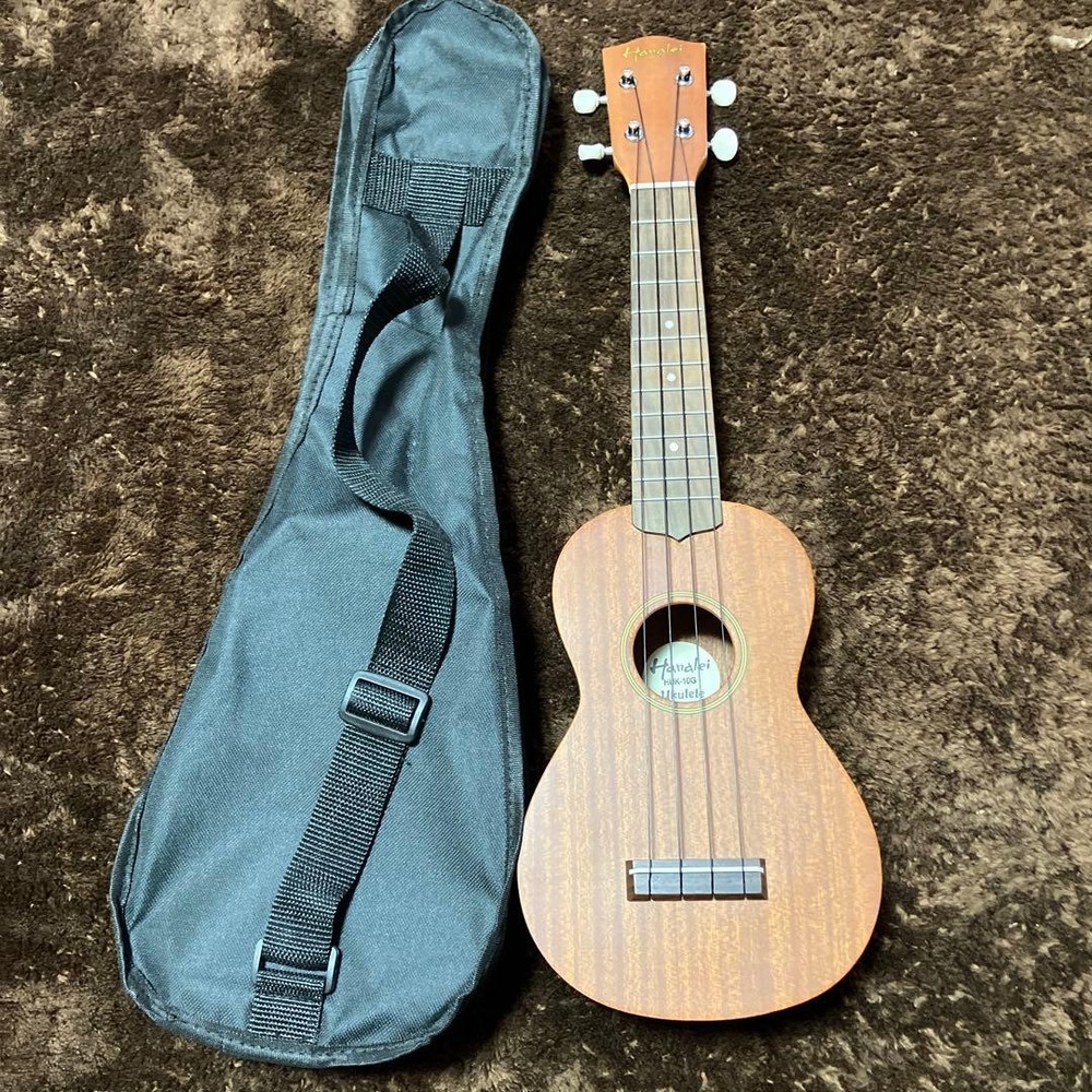 Hanalei Ukulele with soft case