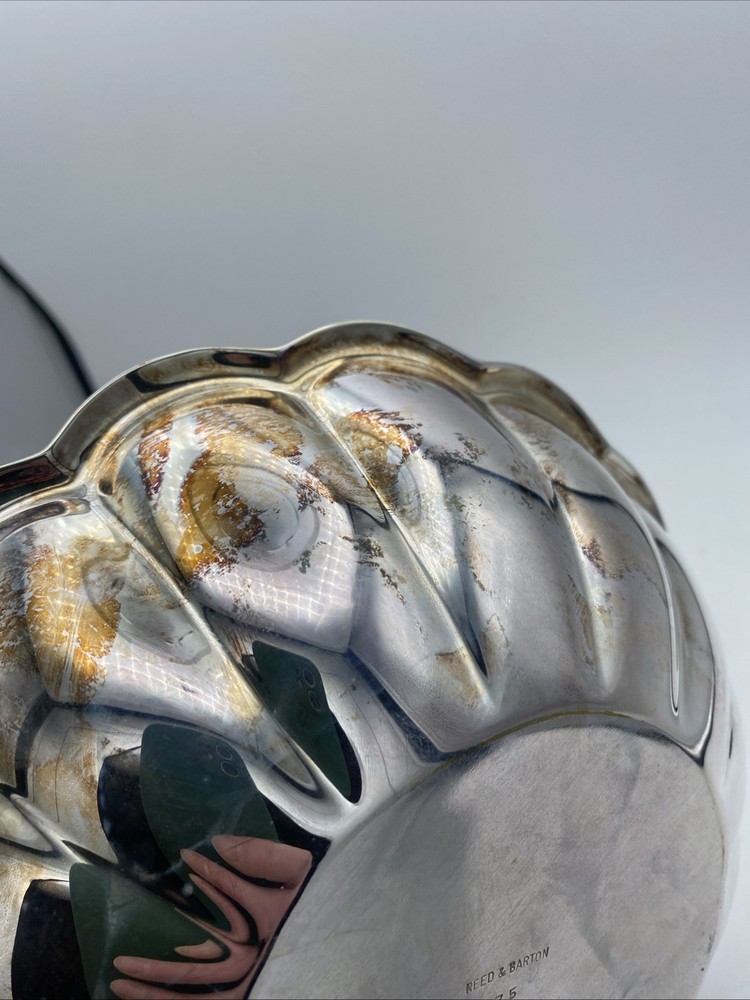 VTG Reed & Barton 175 Holiday Silver Plated Scalloped Fluted Bowl 8”