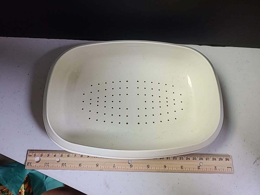 Tupperware Harvest casserole Part vegetable strainer ONLY 1273 insert Piece