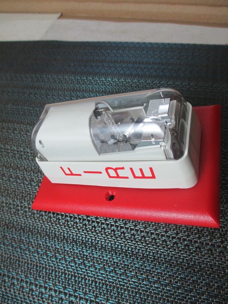 Honeywell XLS202-15PS Strobe Red NEW!