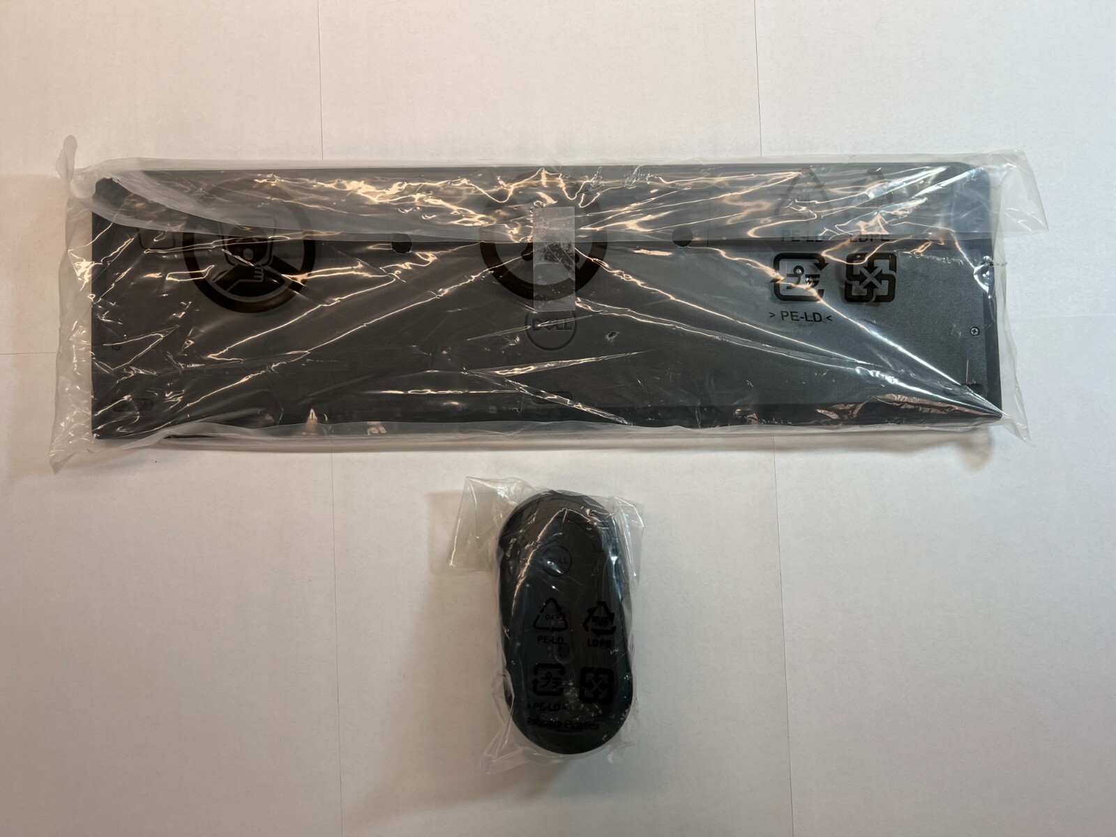 Dell Wireless Keyboard & Mouse Combo (with minor scratches)