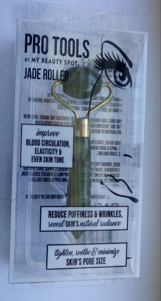 Pro Tools Jade roller, Reduce puffiness and wrinkles.