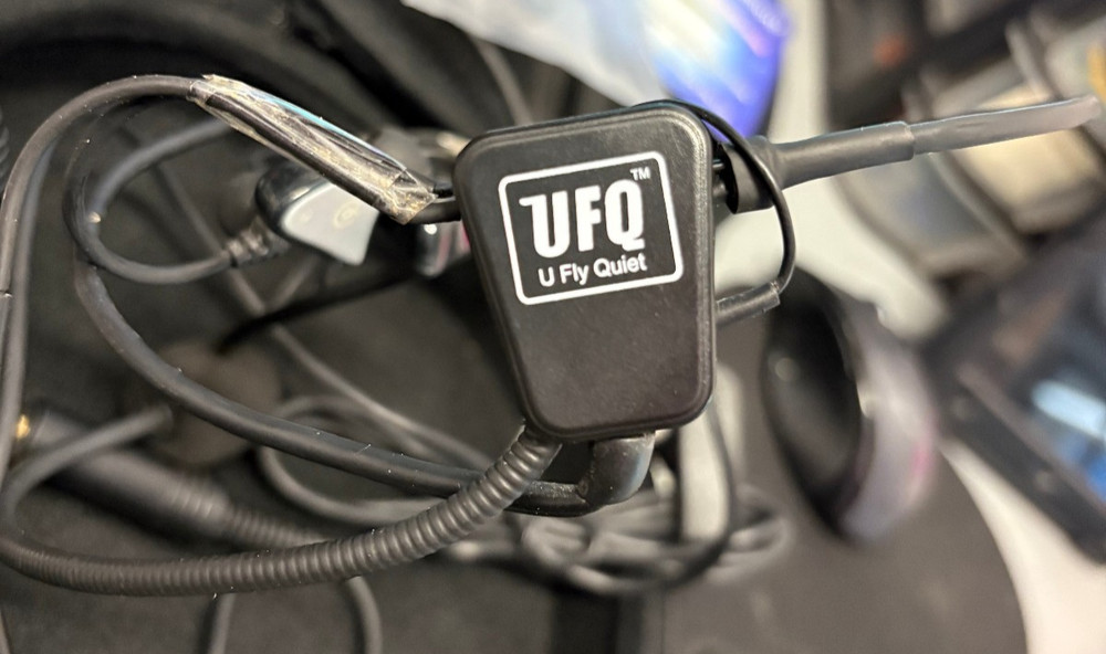 UFQ Pilot Earbuds W/ Case & Extra Ear Tips