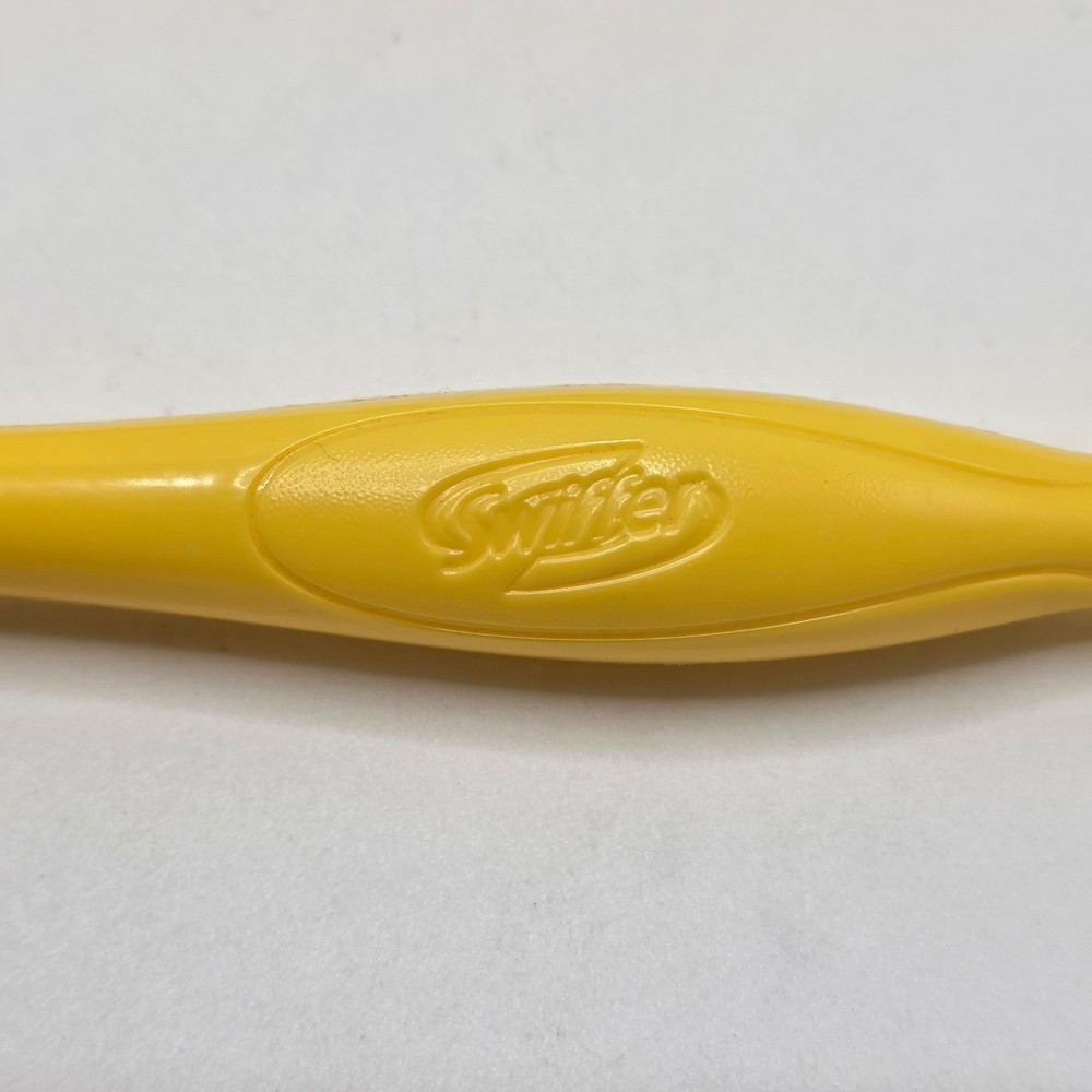 Swiffer Duster Replacement Handles 2-Pack Yellow White Plastic Cleaning Tools