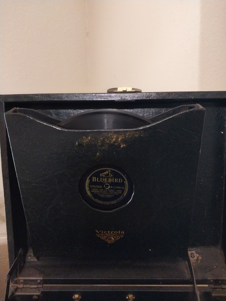 victrola record player antique