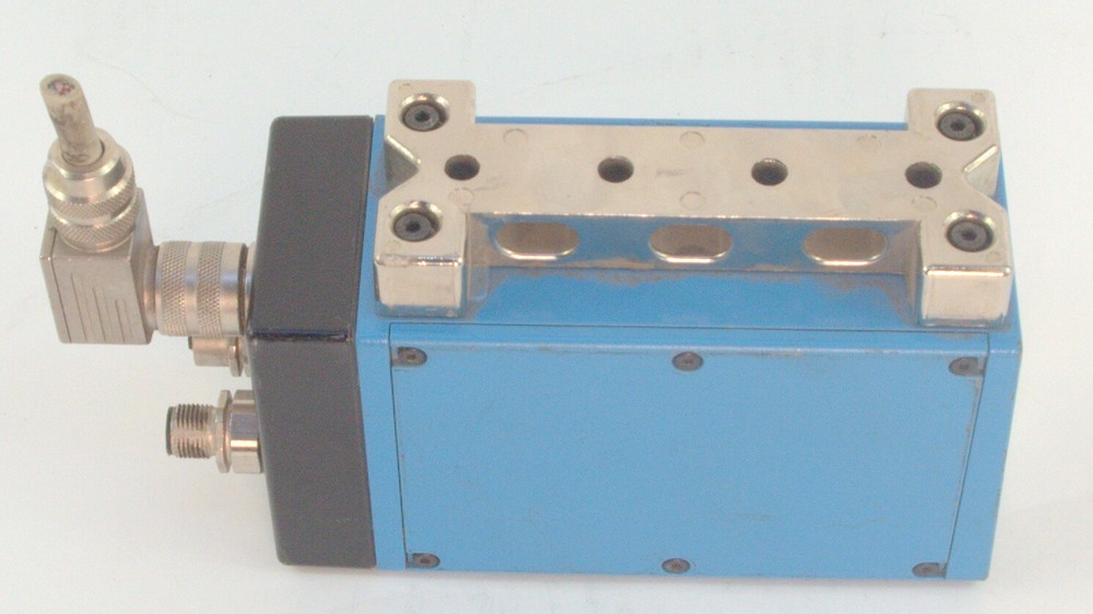 SICK DME5000-117 DME5000 LASER Distance Sensor