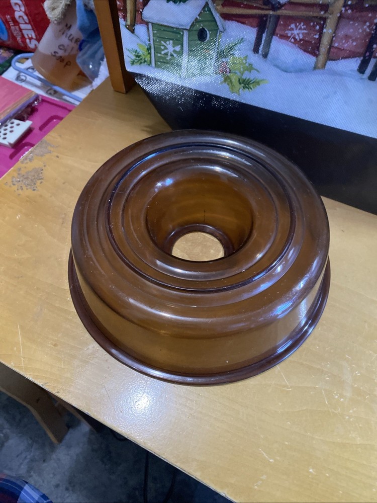 plastic-9 inch-chip/nut displayn tray (microwavable)