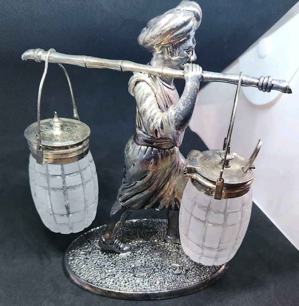 Bombay Company Silver Plate Turban Man Salt Shaker Condiment Caddy No Basket