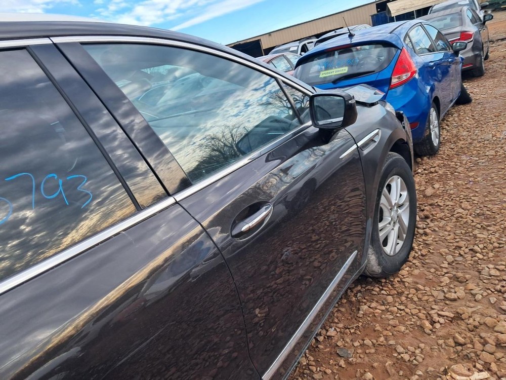 ENCLAVE 2018 Glove Box 4893784