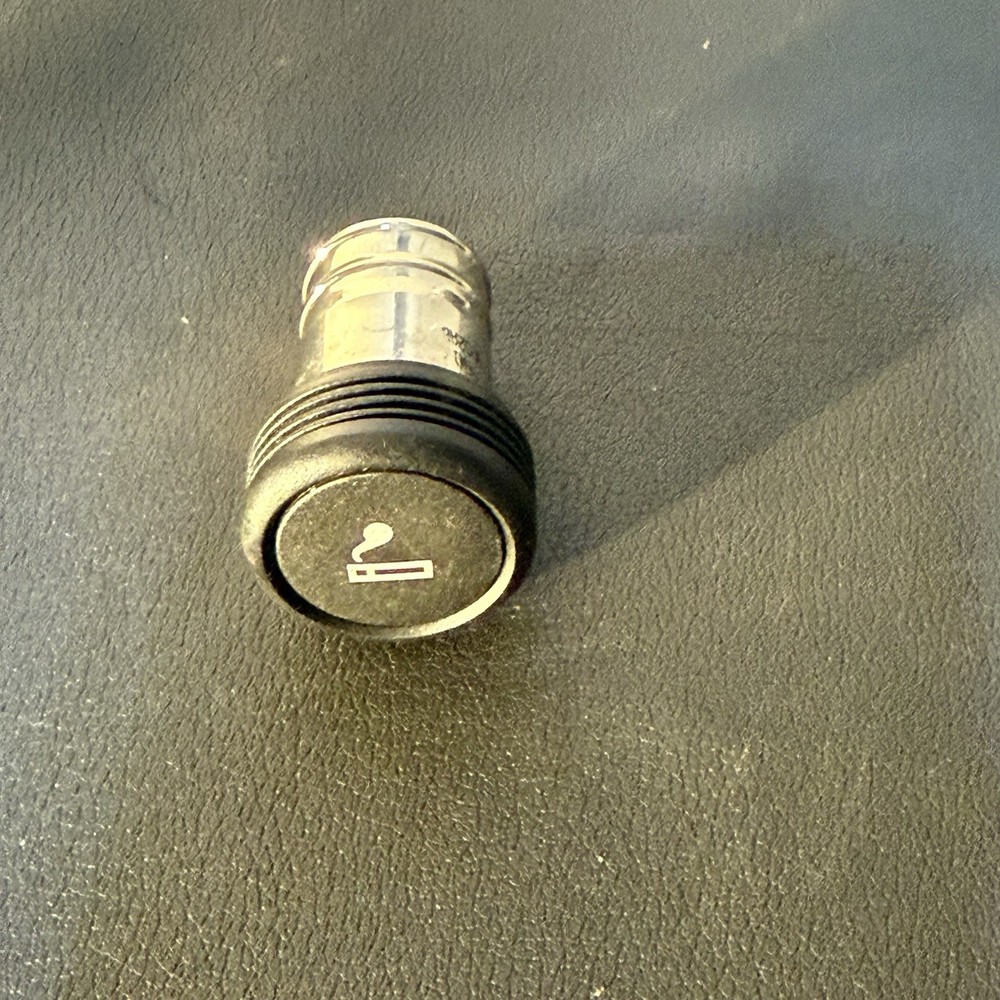 2006 Range Rover Cigarette Lighter Pre Owned OEM