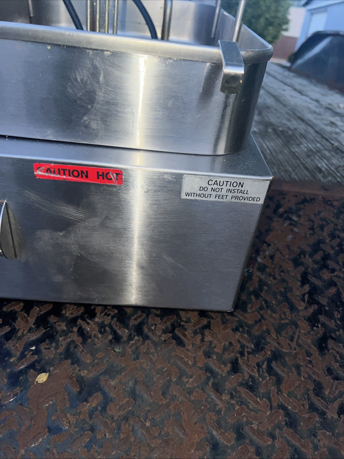 Wells 5E-F15CY 15 lb. Electric Countertop Fryer - 208-240V, 4319/5750W W