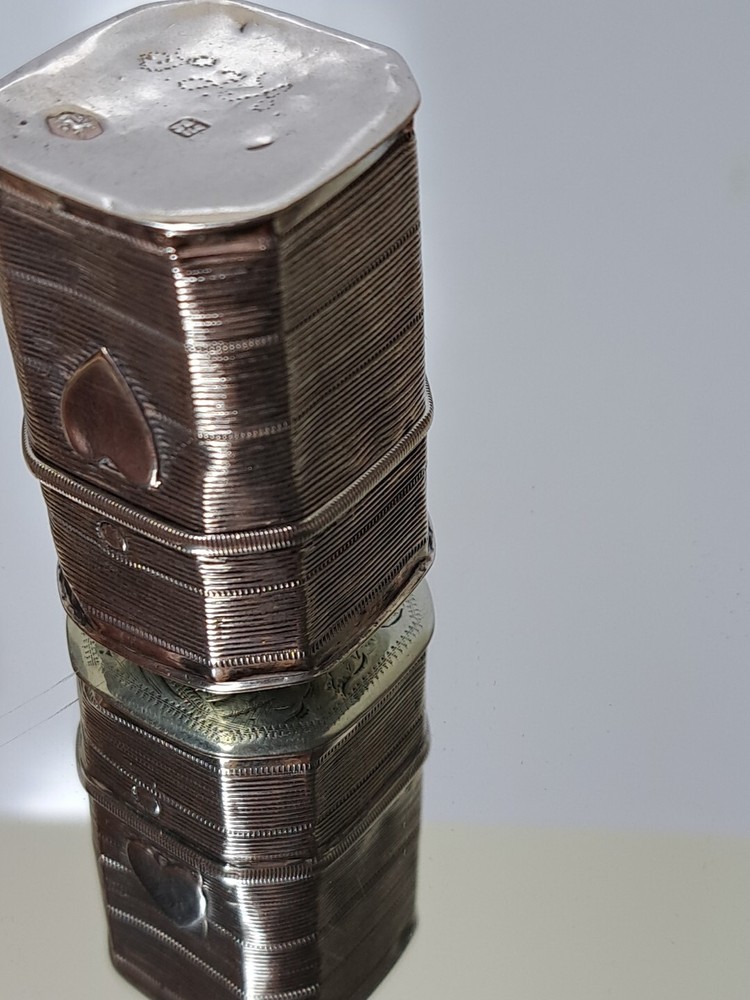 19th Century Dutch Silver Peppermint Box 18.4g