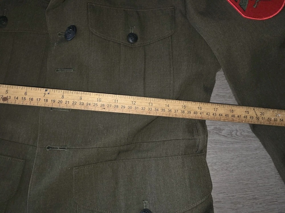 USMC Alpha coat Size 41R No Belt