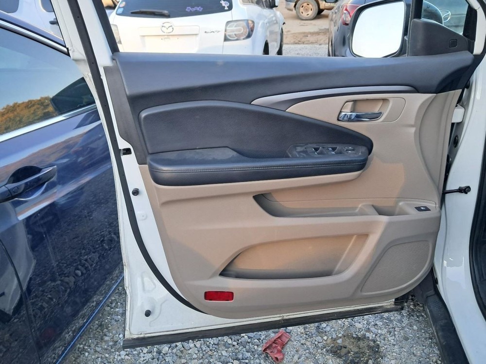 PILOT 2020 Glove Box 4864155