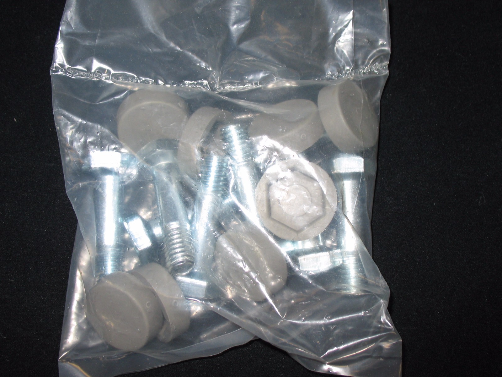 Pack of 8 Foot Post Levelers with Mat For Wire Shelving #18496 N NIP